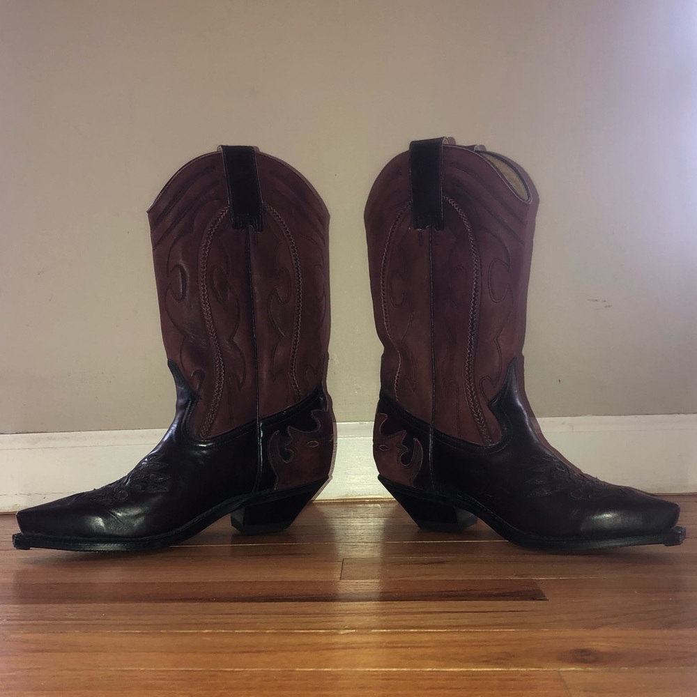 Genuine & Authentic Boots - Picture 2 of 6